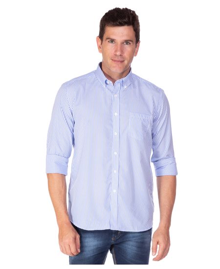 Homem vestindo camisa social masculina azul clara listrada manga longa | Camisaria Colombo