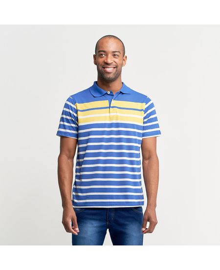 Homem vestindo camisa polo masculina piquet azul listrada e detalhe amarelo | Camisaria Colombo